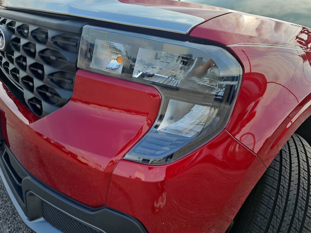 Certified 2025 Ford Maverick XLT FWD image 30