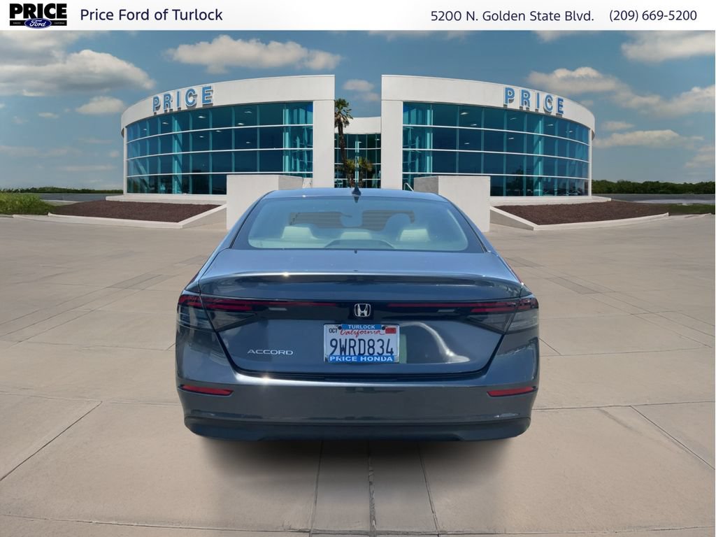 Used 2025 Honda Accord SE image 6