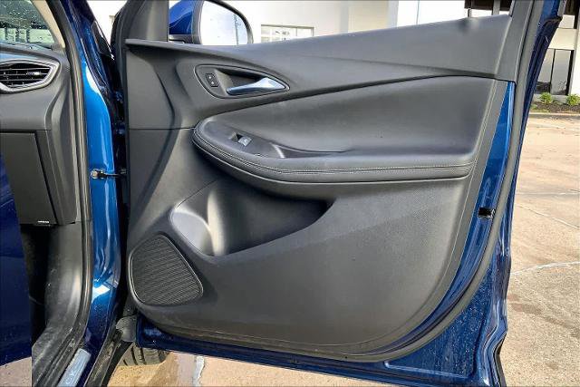 Used 2022 Buick Encore GX Select image 21