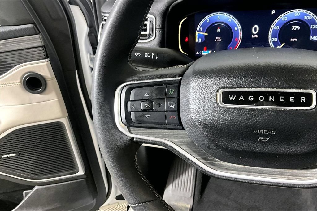 Used 2024 Jeep Wagoneer L Series II RWD image 14