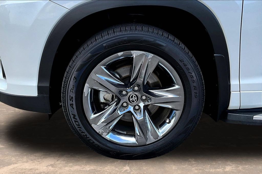 Used 2019 Toyota Highlander Limited Platinum AWD/4WD image 37
