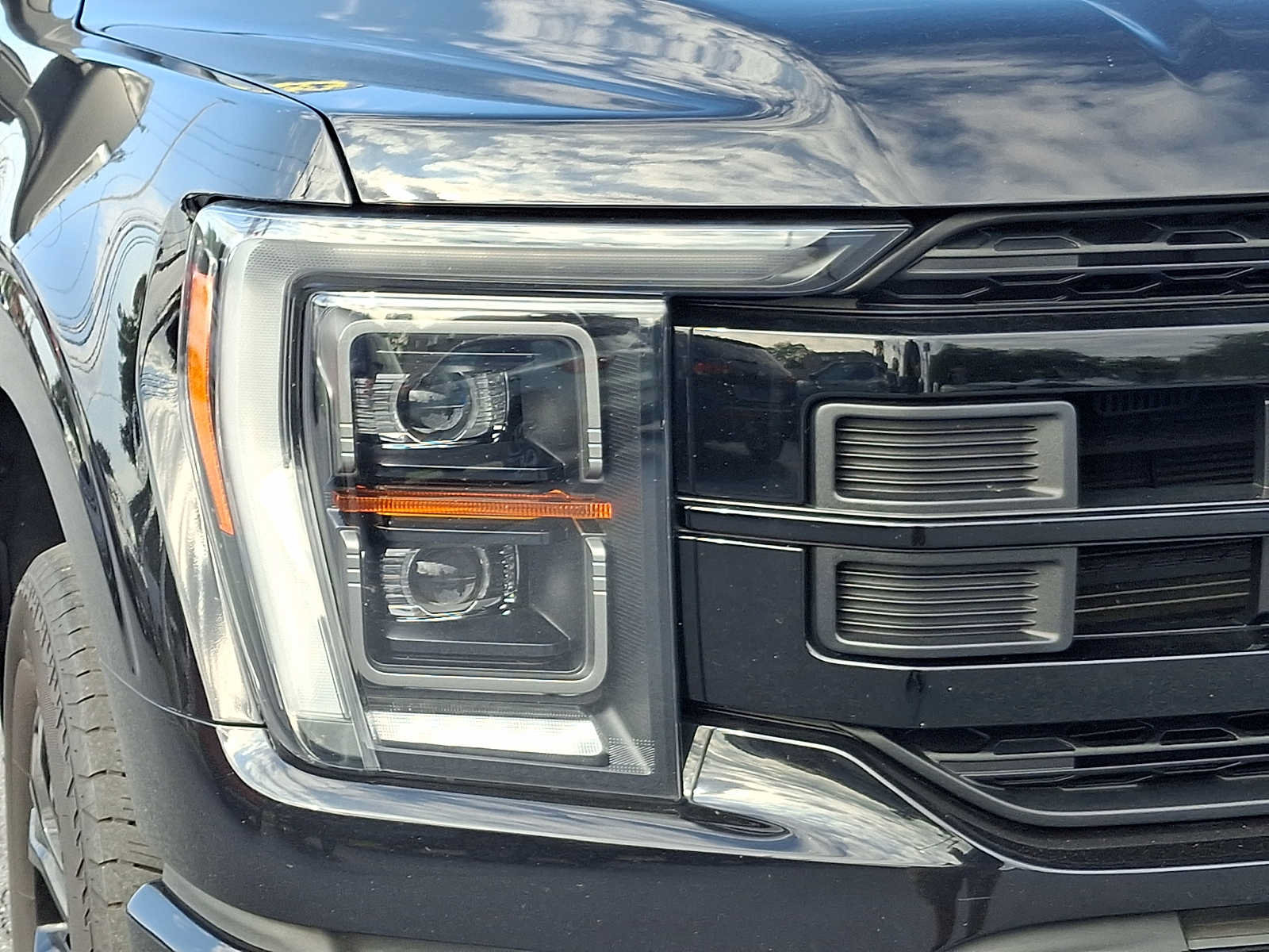 Certified 2023 Ford F150 Platinum w/ Equipment Group 701A High AWD/4WD image 9