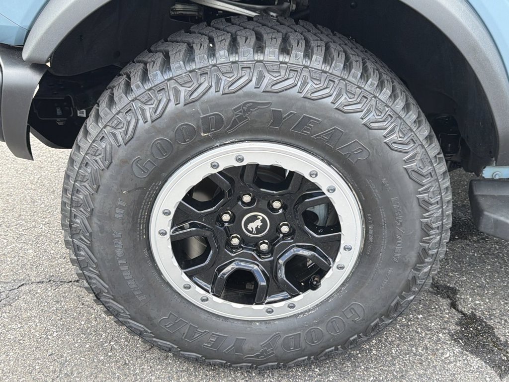 Certified 2023 Ford Bronco Black Diamond w/ Sasquatch Package AWD/4WD image 11