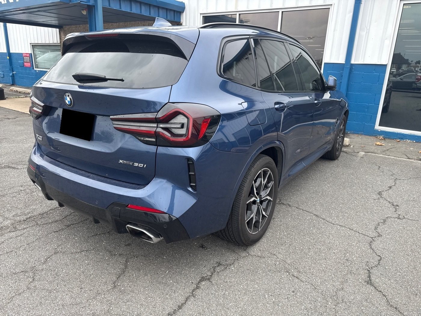 Used 2022 BMW X3 xDrive30i w/ M Sport Package AWD/4WD image 7