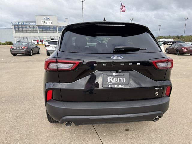 Certified 2025 Ford Escape ST-Line Select AWD/4WD image 8