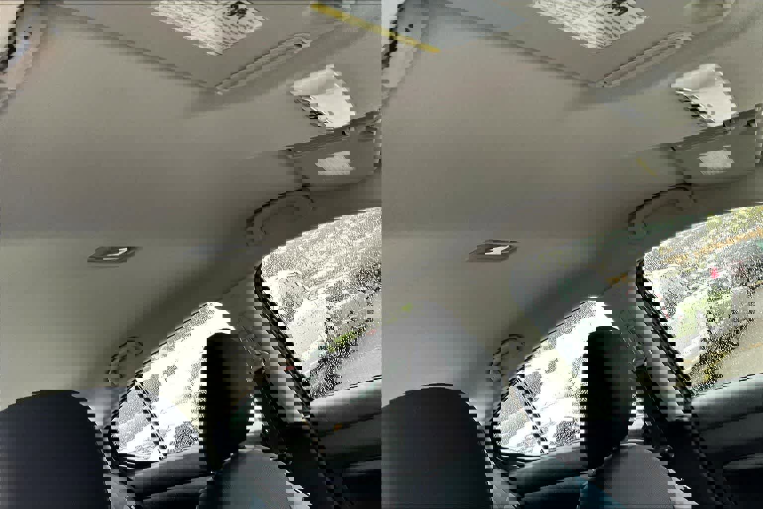 Used 2023 Nissan Versa SV image 30