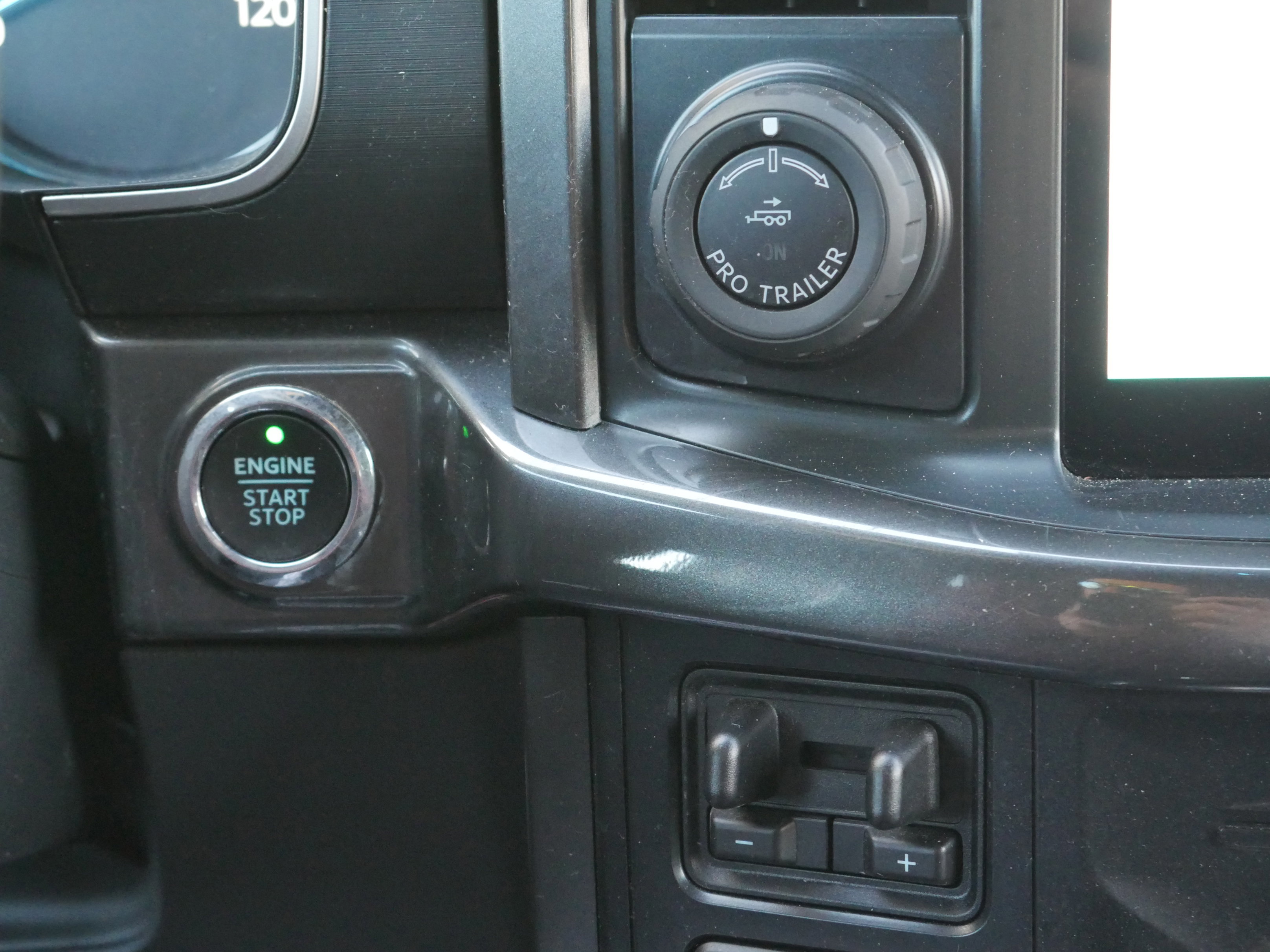 Certified 2022 Ford F150 XLT w/ Equipment Group 302A High AWD/4WD image 14