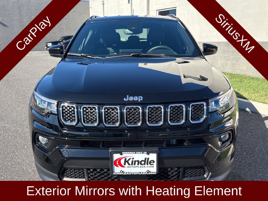 Used 2023 Jeep Compass Limited AWD/4WD image 2