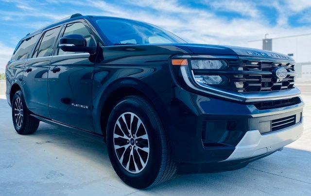 Certified 2025 Ford Expedition Max Platinum AWD/4WD image 3