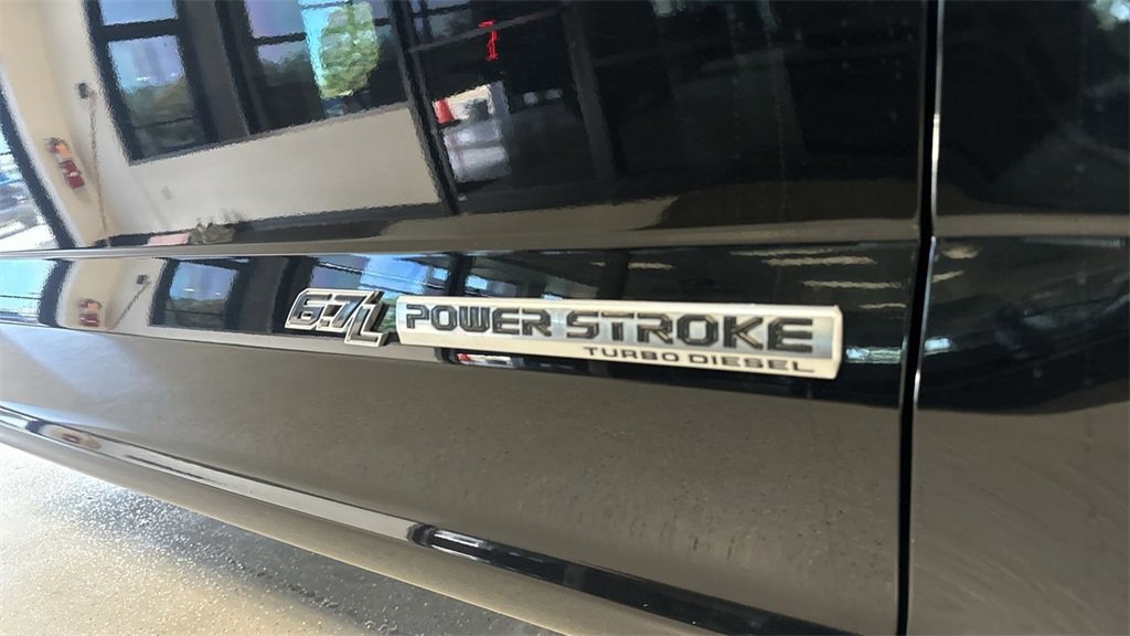 Certified 2017 Ford F350 Platinum w/ Platinum Ultimate Package image 47