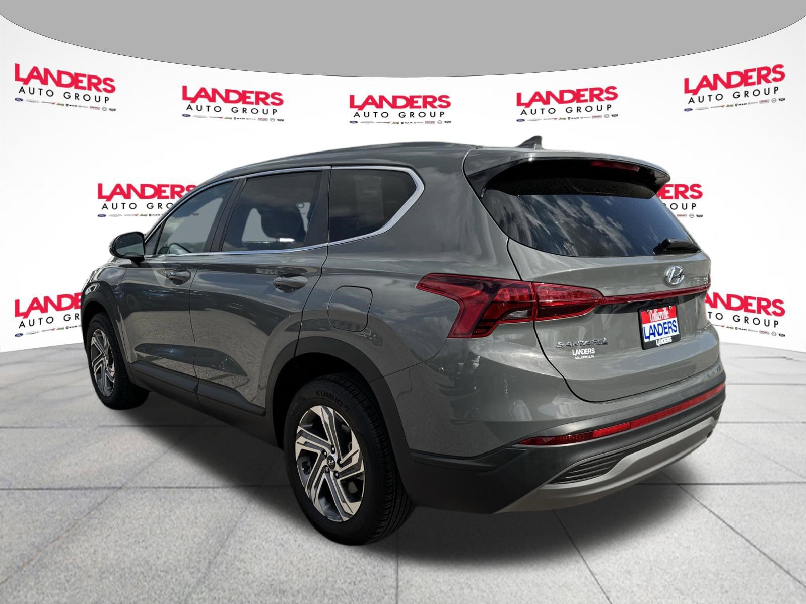 Used 2023 Hyundai Santa Fe SE w/ Cargo Package image 3