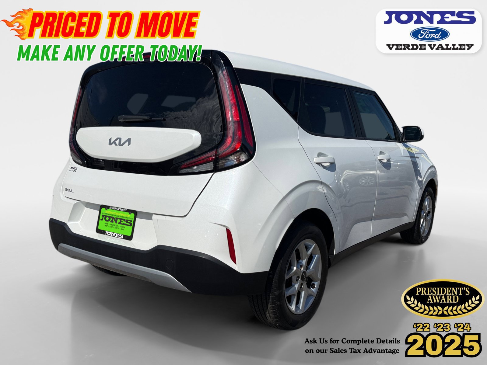 Used 2025 Kia Soul LX w/ LX Technology Package FWD image 7
