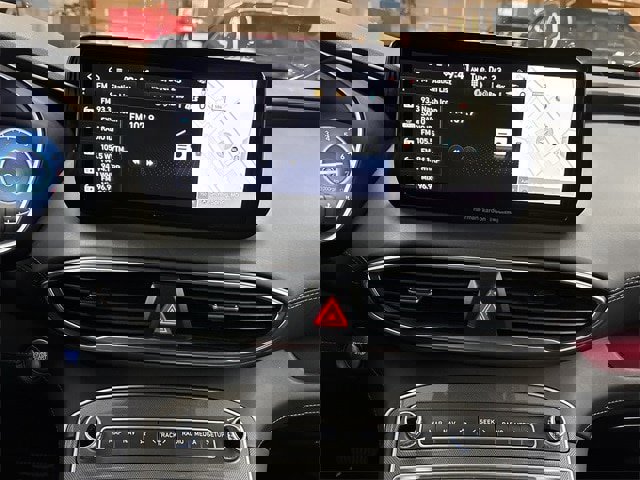 Used 2023 Hyundai Santa Fe Calligraphy image 8