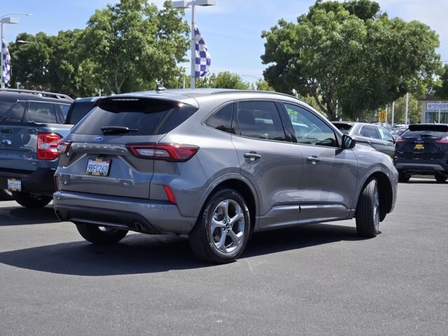 Certified 2024 Ford Escape ST-Line FWD image 4