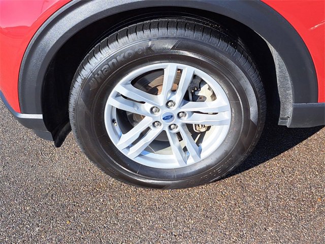 Certified 2023 Ford Explorer XLT w/ Equipment Group 202A image 9