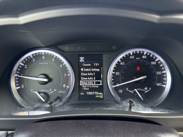Used 2019 Toyota Highlander XLE FWD image 37