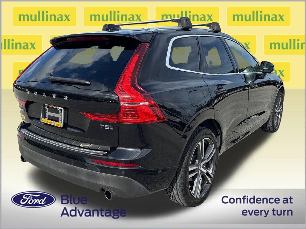 Used 2019 Volvo XC60 T5 Momentum w/ Premium Package AWD/4WD image 4