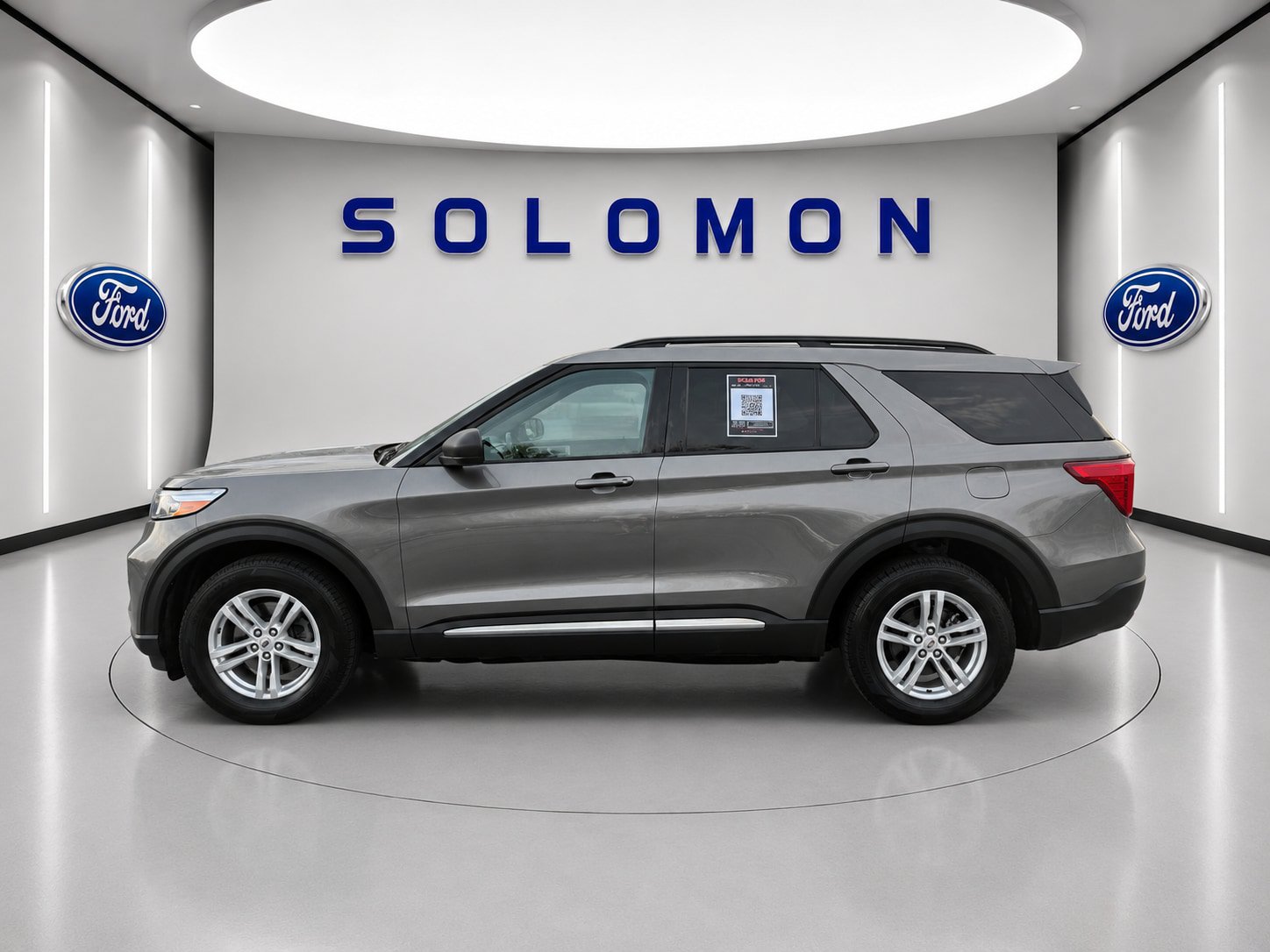 Certified 2024 Ford Explorer XLT w/ Equipment Group 202A AWD/4WD image 8