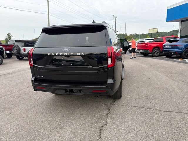 Certified 2025 Ford Expedition Active AWD/4WD image 25