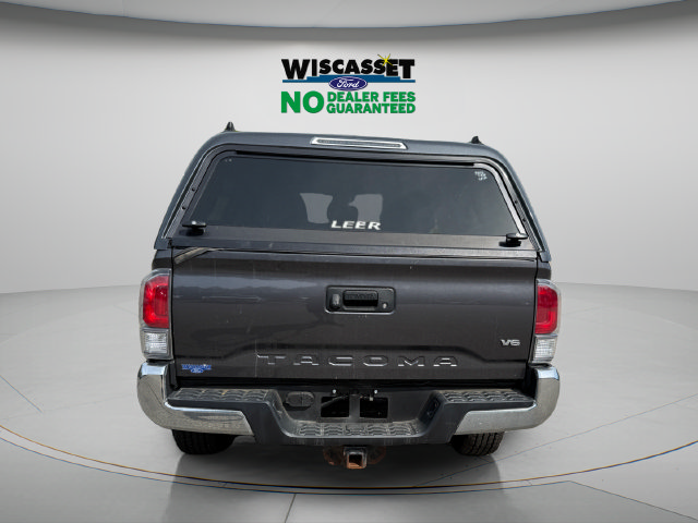 Used 2021 Toyota Tacoma TRD Off-Road AWD/4WD image 27