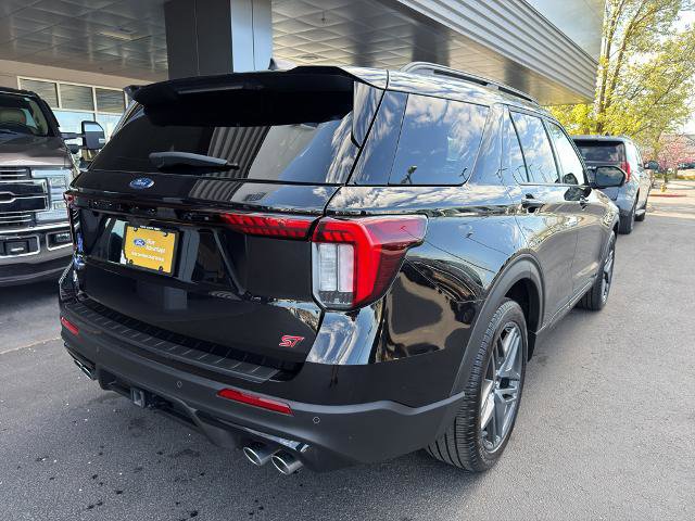 Certified 2025 Ford Explorer ST AWD/4WD image 13