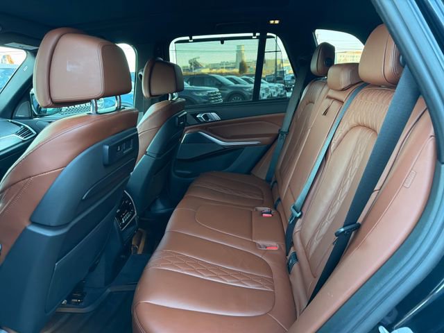 Used 2021 BMW X5 M50i w/ Executive Package image 10