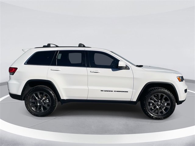 Used 2022 Jeep Grand Cherokee Laredo X image 4