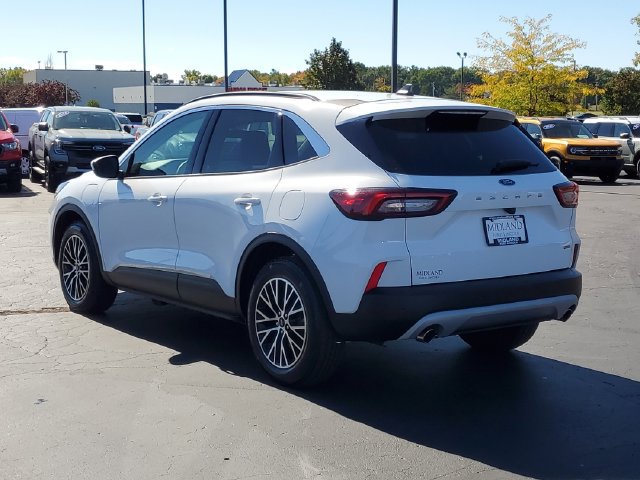 Certified 2023 Ford Escape SE FWD image 4