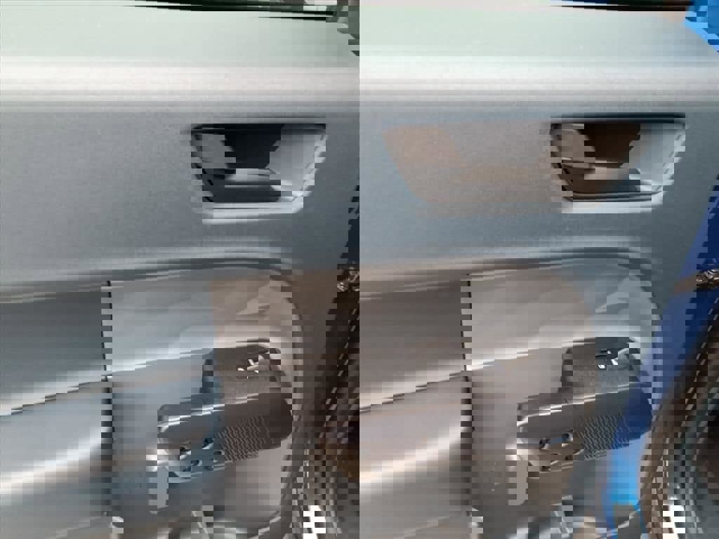 Certified 2024 Ford Maverick XLT w/ XLT Luxury Package image 8