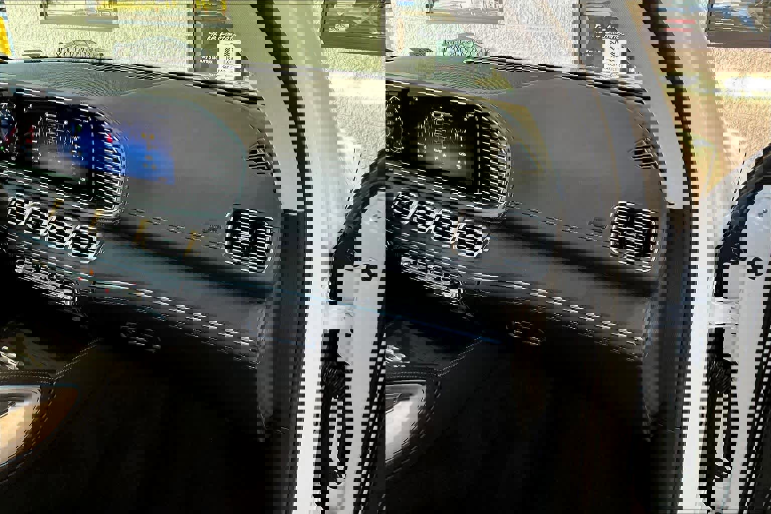 Used 2025 Mercedes-Benz GLE 350 4MATIC image 18