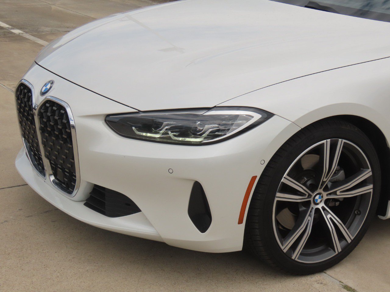 Used 2021 BMW 430i Convertible w/ Premium Package RWD image 3