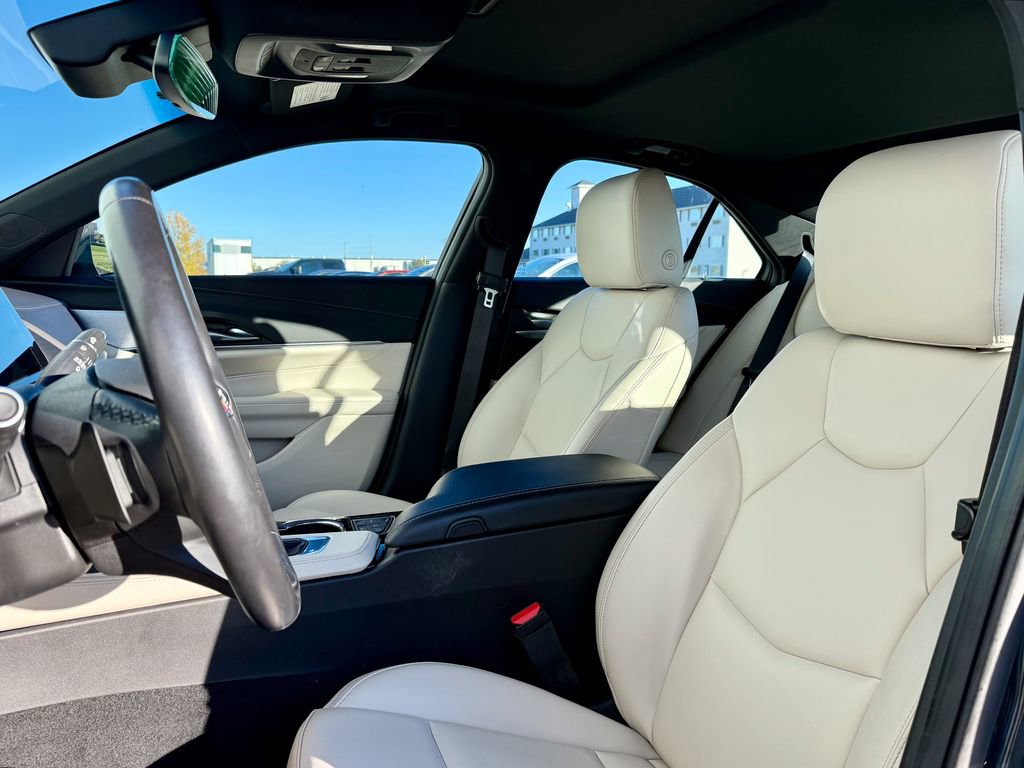 Used 2021 Cadillac CT4 Luxury w/ Sun And Sound Package image 10