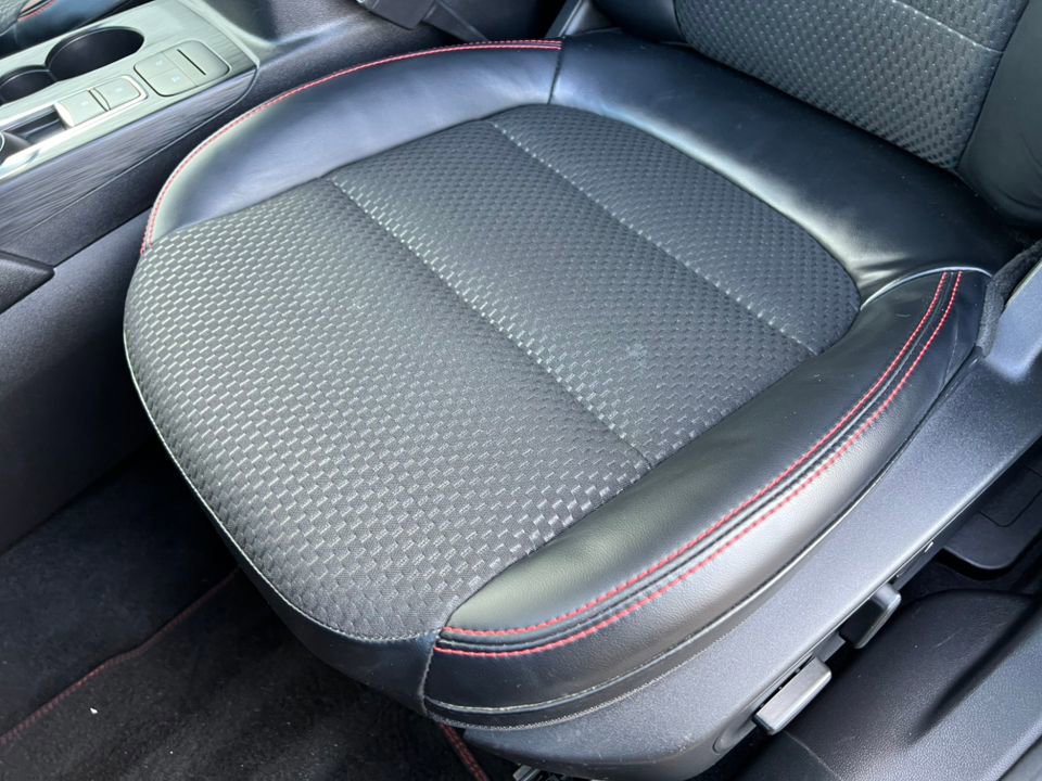 Certified 2023 Ford Escape ST-Line image 16