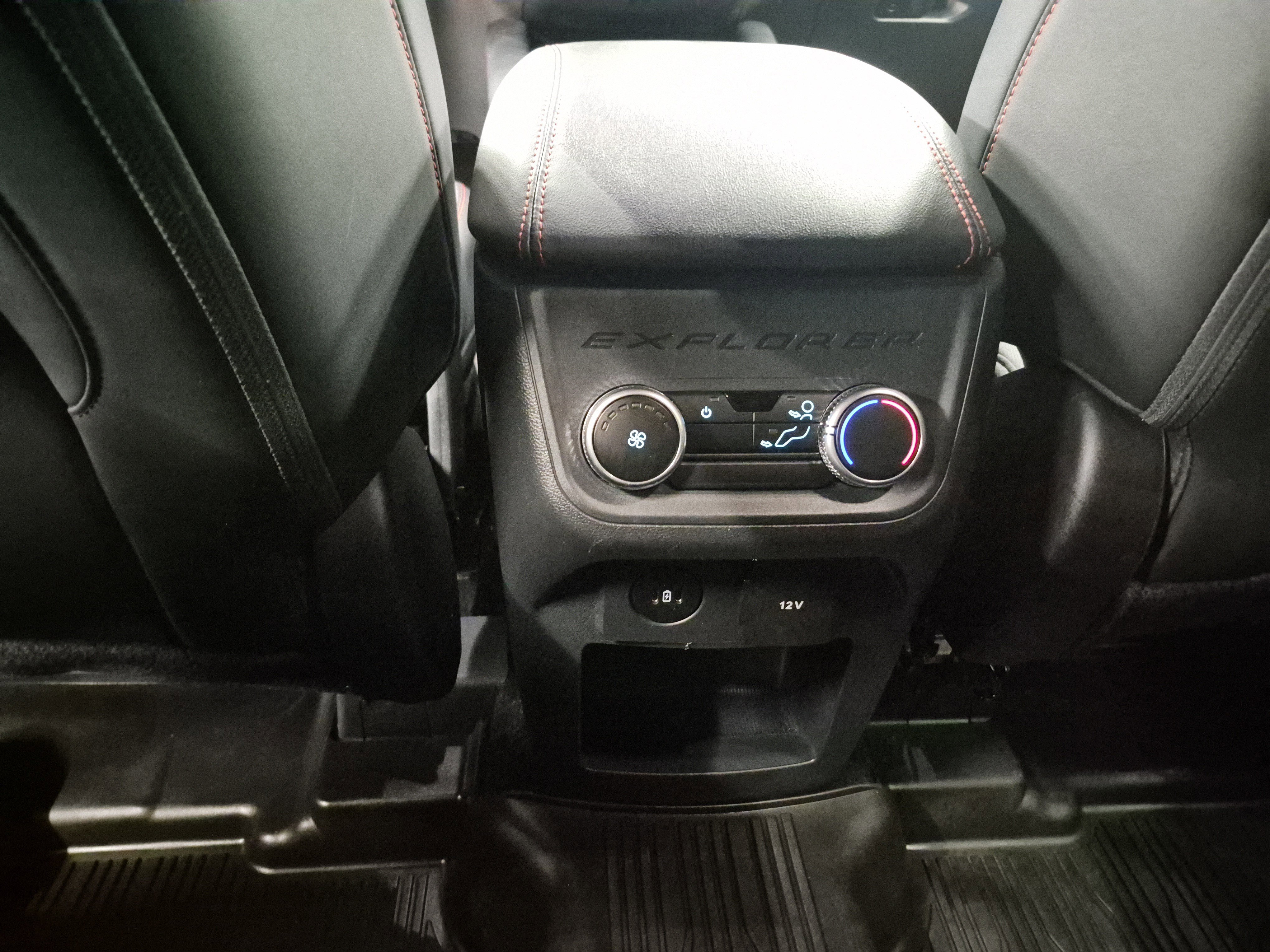 Certified 2025 Ford Explorer ST-Line image 20