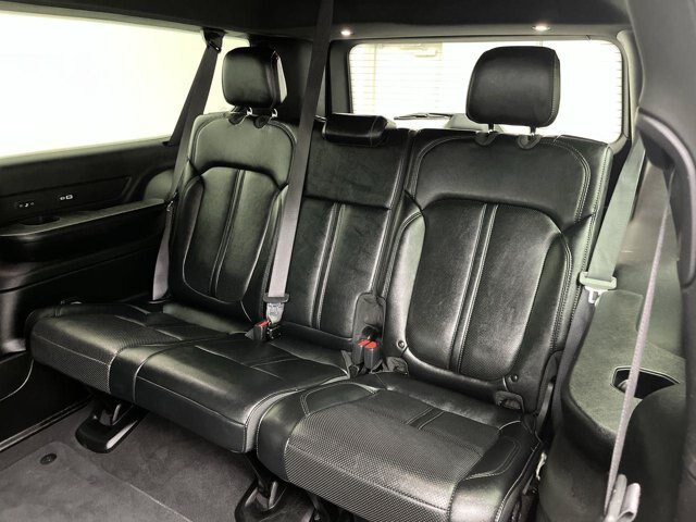 Used 2024 Jeep Wagoneer L Series II AWD/4WD image 13