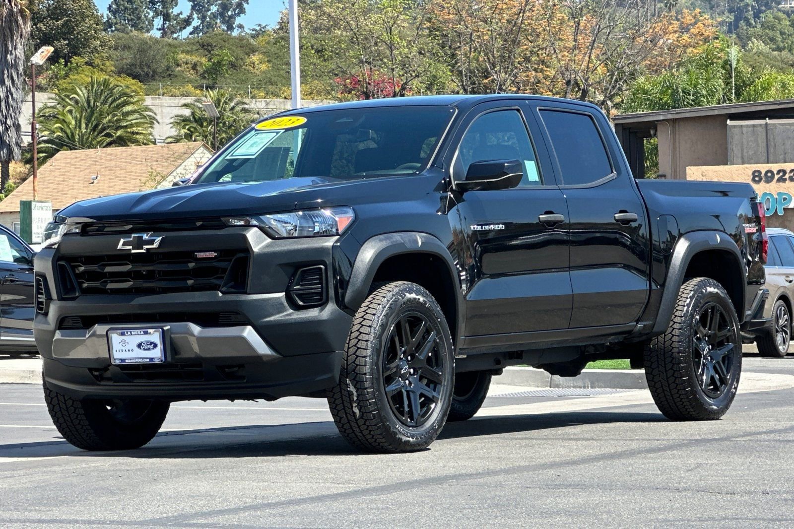 Used 2023 Chevrolet Colorado Trail Boss w/ Technology Package AWD/4WD image 7