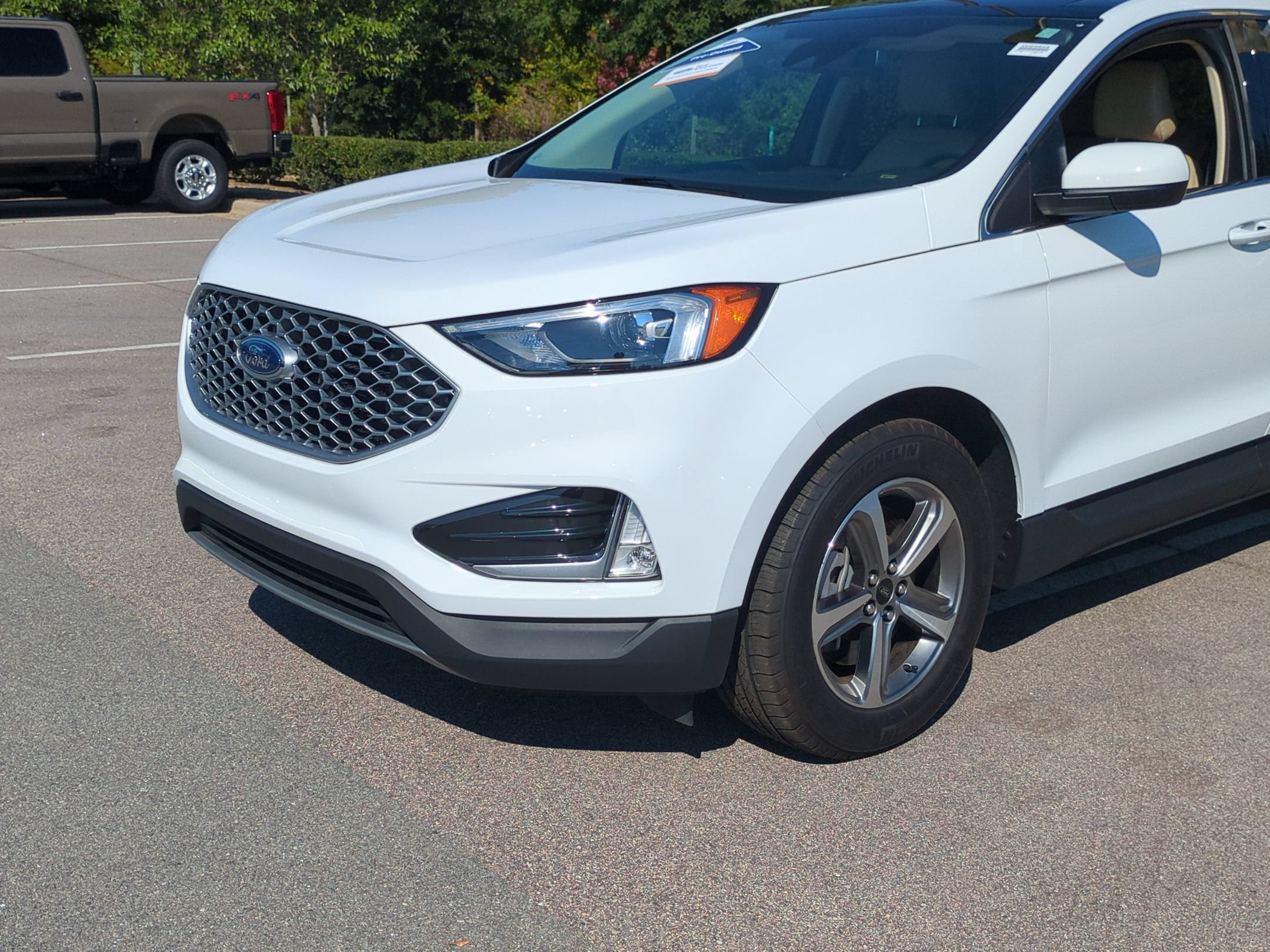 Certified 2023 Ford Edge SEL w/ Convenience Package AWD/4WD image 10