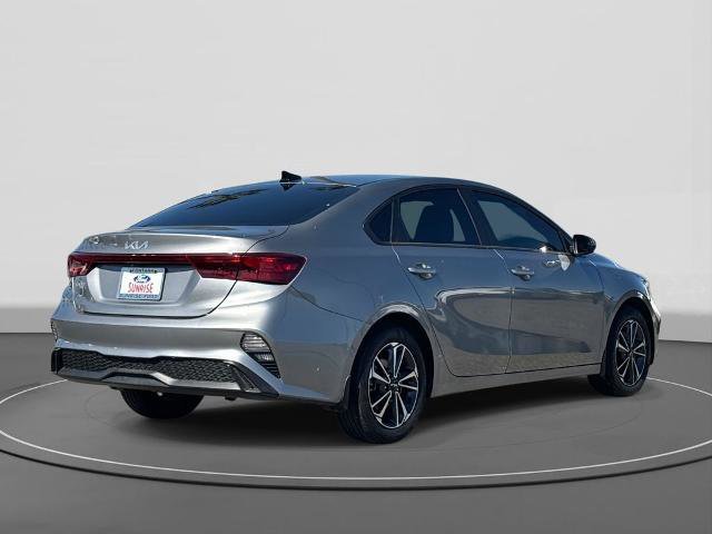 Used 2024 Kia Forte LXS w/ LXS Technology Package image 4