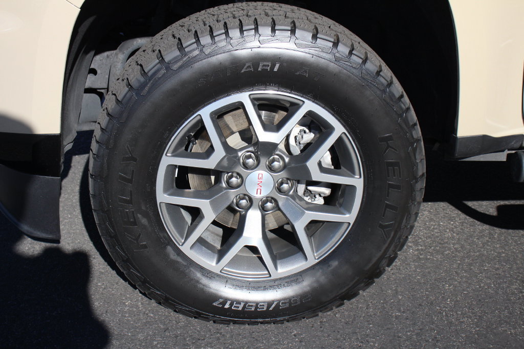 Used 2022 GMC Canyon AT4 w/ Trailering Package AWD/4WD image 14