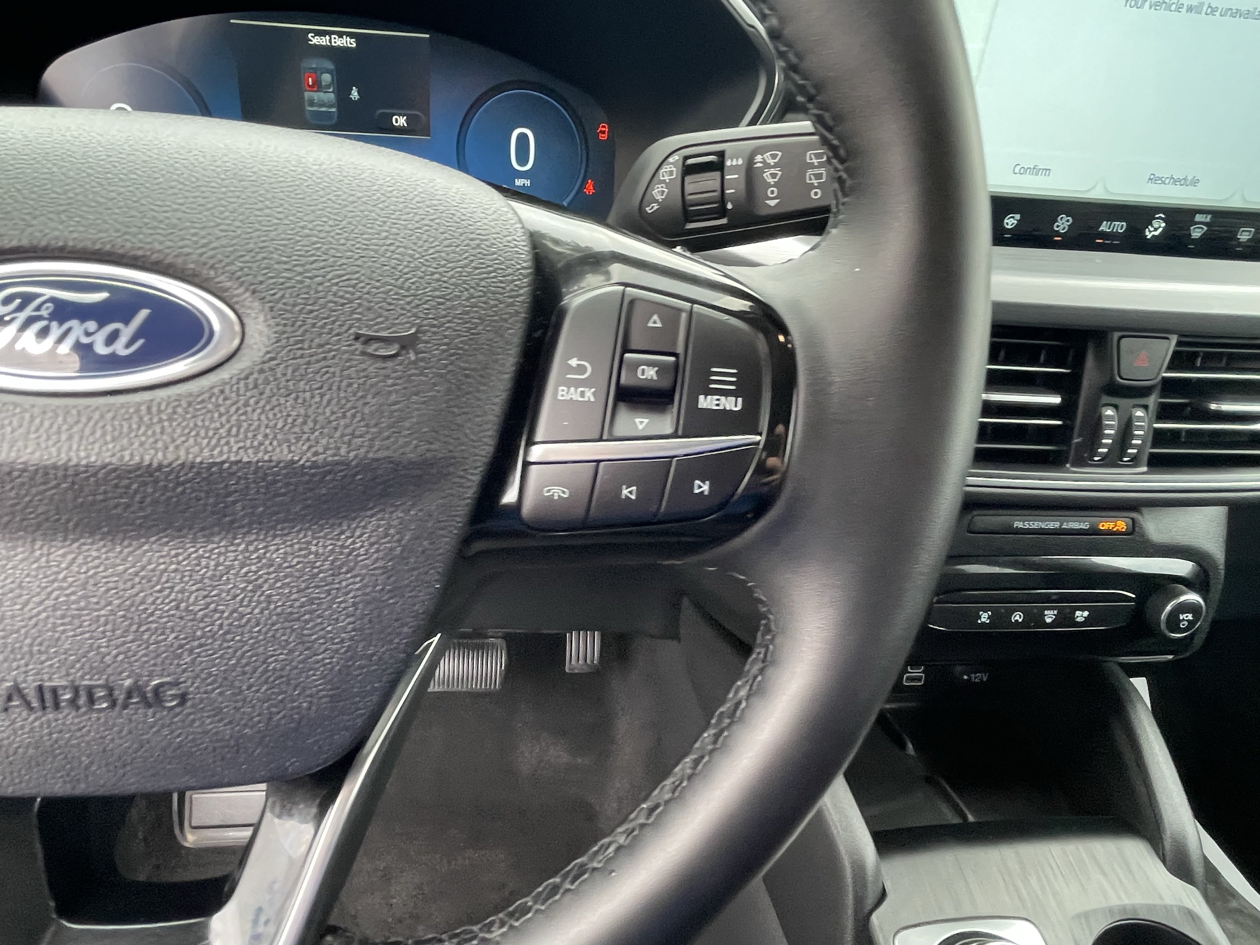 Certified 2025 Ford Escape Platinum AWD/4WD image 19