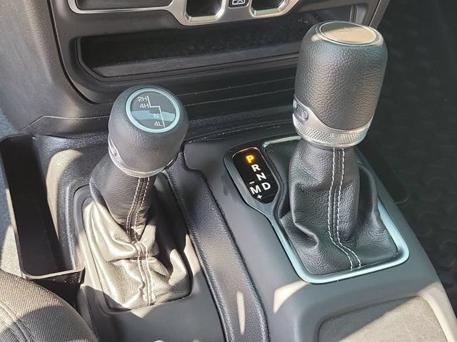 Used 2022 Jeep Gladiator Overland AWD/4WD image 27