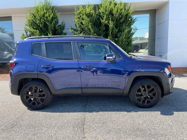 Used 2018 Jeep Renegade Altitude AWD/4WD image 3