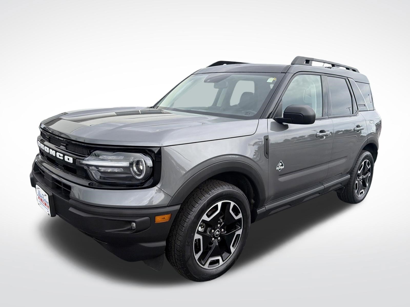 Certified 2023 Ford Bronco Sport Outer Banks w/ Tech Package AWD/4WD image 2