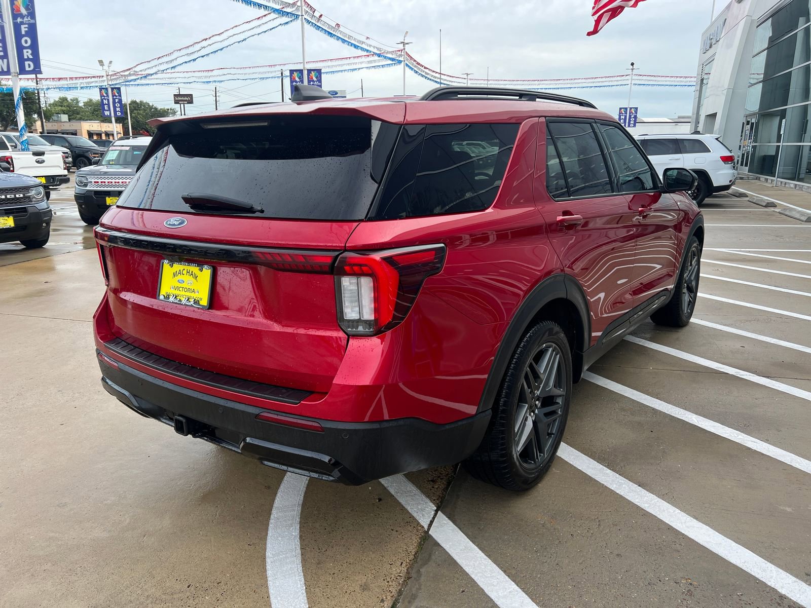 Certified 2025 Ford Explorer ST-Line w/ Premium Package RWD image 3