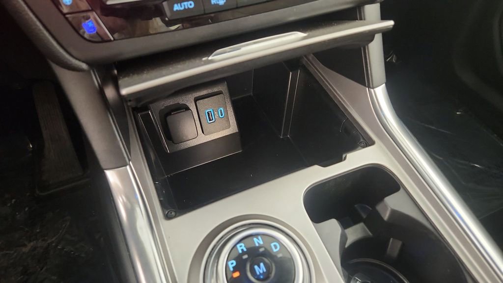 Certified 2020 Ford Explorer Limited w/ Class III Trailer Tow Package image 19