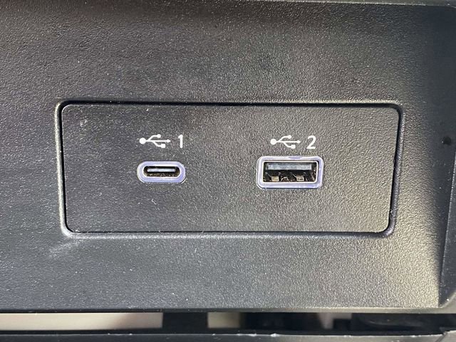 Used 2023 Nissan Titan PRO-4X image 31