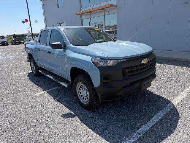 Used 2025 Chevrolet Colorado W/T w/ Advanced Trailering Package AWD/4WD image 7