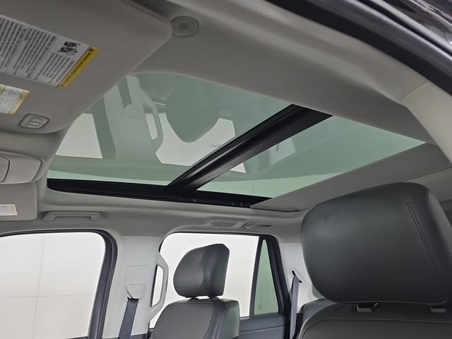 Certified 2025 Ford Expedition Active AWD/4WD image 25