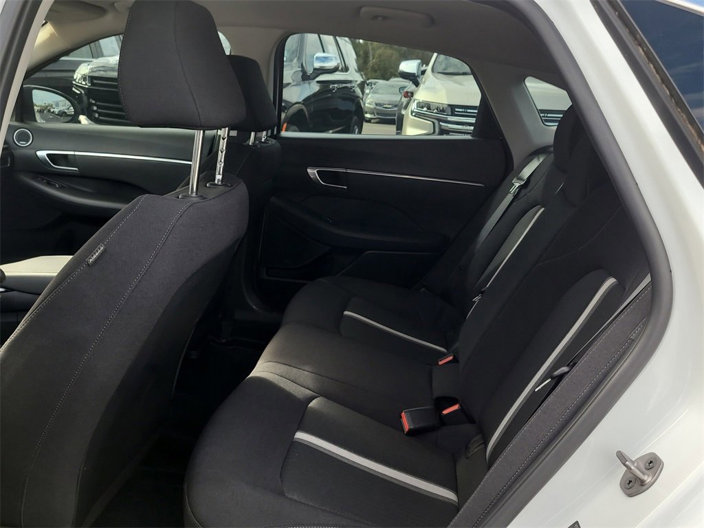 Used 2023 Hyundai Sonata SEL w/ Cargo Package image 10