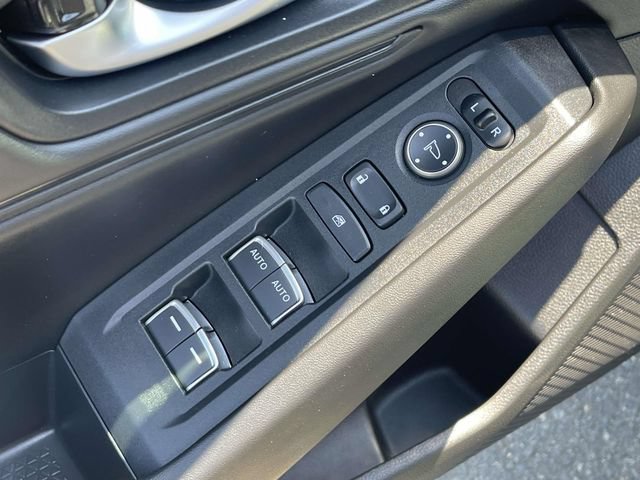 Used 2025 Honda Accord SE image 17